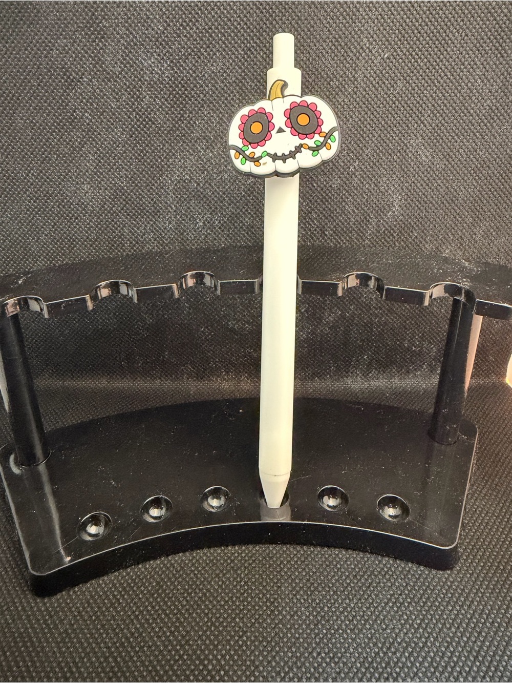 White Pen with Sugar Skull Day of the Dead charm